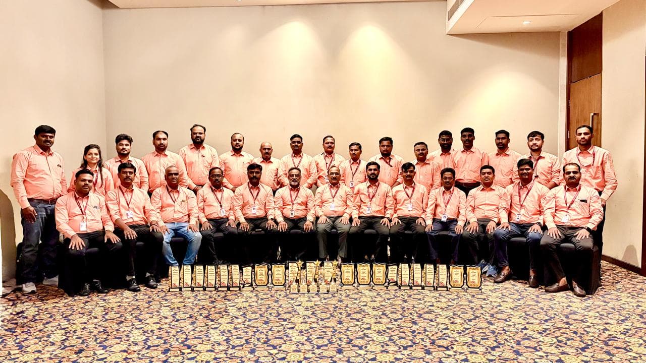 Vistar Logitek team